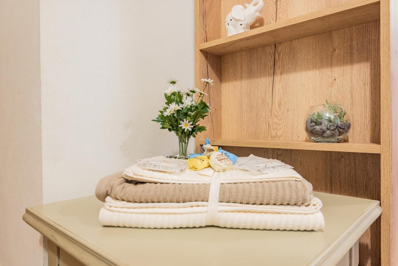 Dream House Apartment Cuneo Bagian luar foto